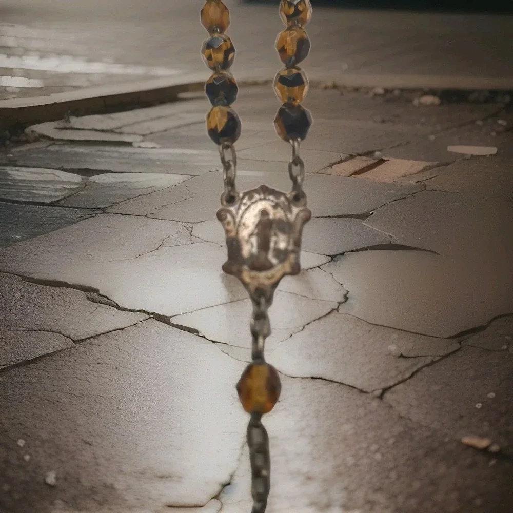 Vintage Golden-Topaz-Colored Sparkly Faceted Glass Bead Silver-Colored Rosary‎
